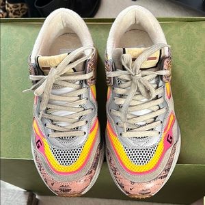 Womens Gucci Sneakers 37.5